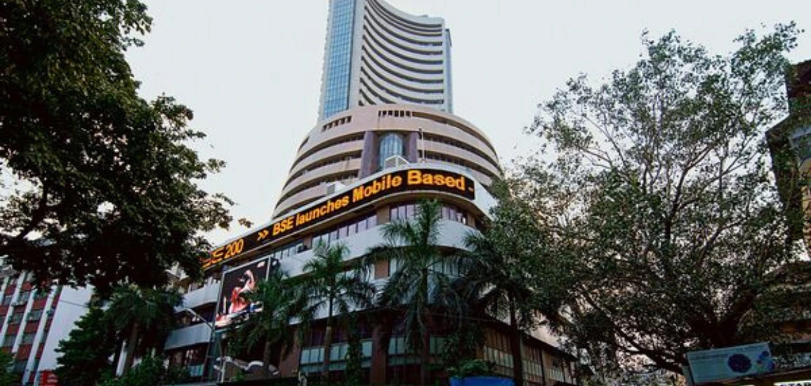 Stock Market Updates: Sensex gains 100 points, Nifty reaches 23,600.